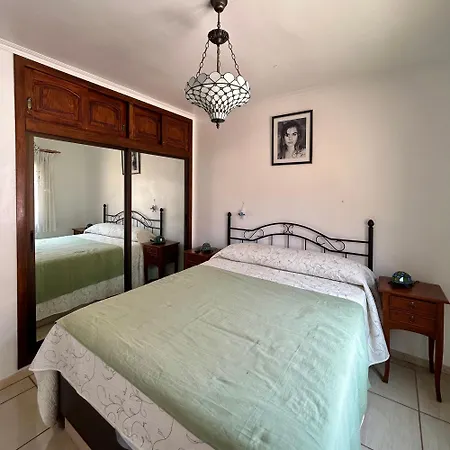 Apartment 2 Bed With Sea Views In Cristianos K206 Los Cristianos (Tenerife)