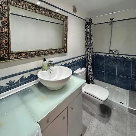 2 Bed With Sea Views In Cristianos K206 Los Cristianos (Tenerife)